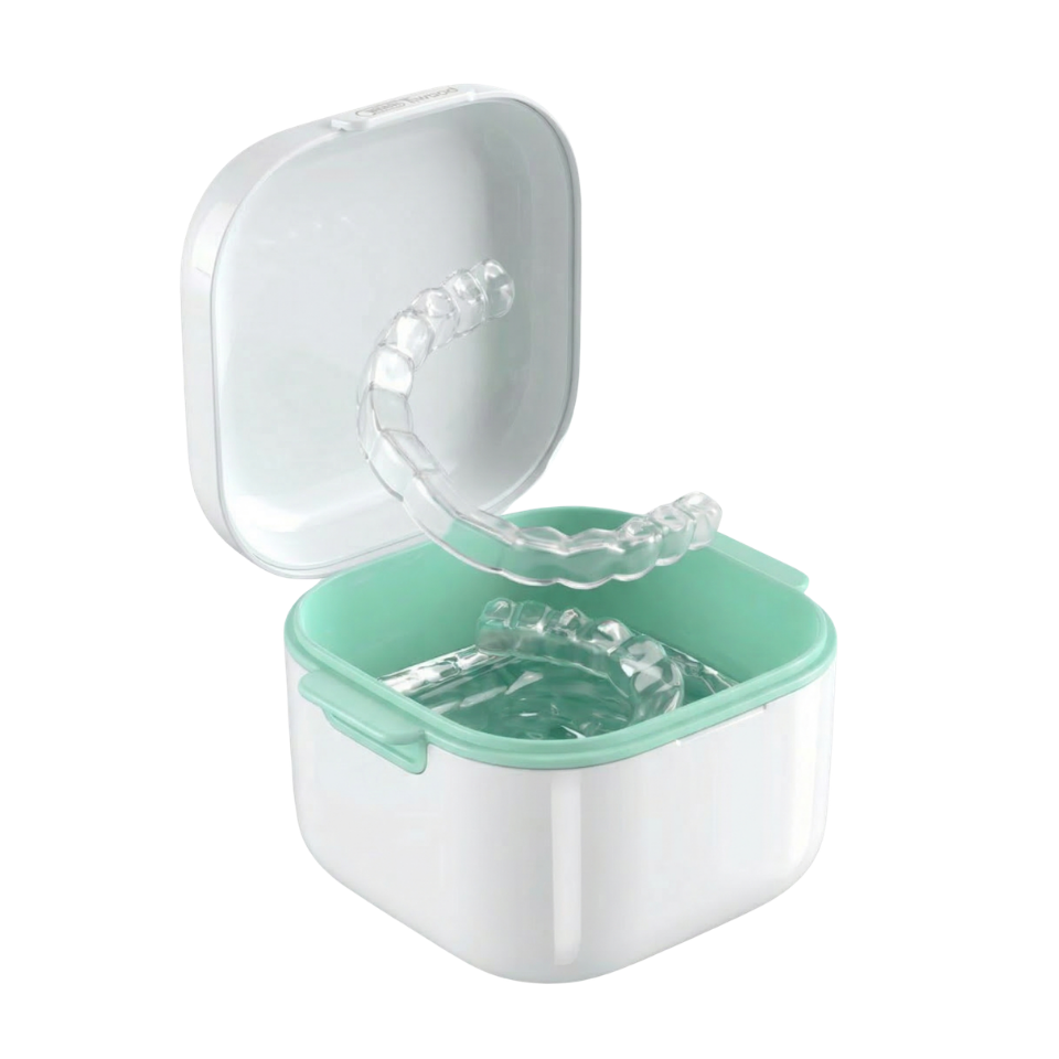 Pojemnik do czyszczenia nakładek ortodontycznych - biały